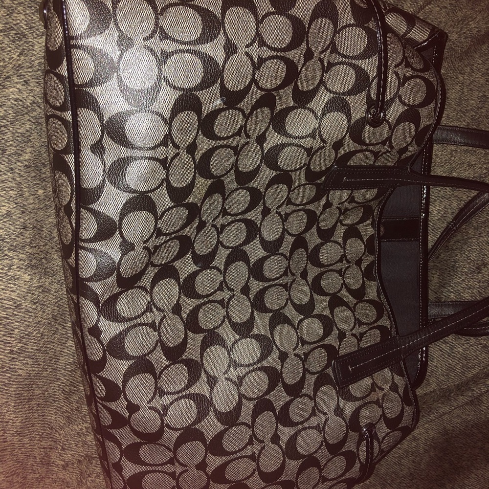 Tote - Picture 7 of 7